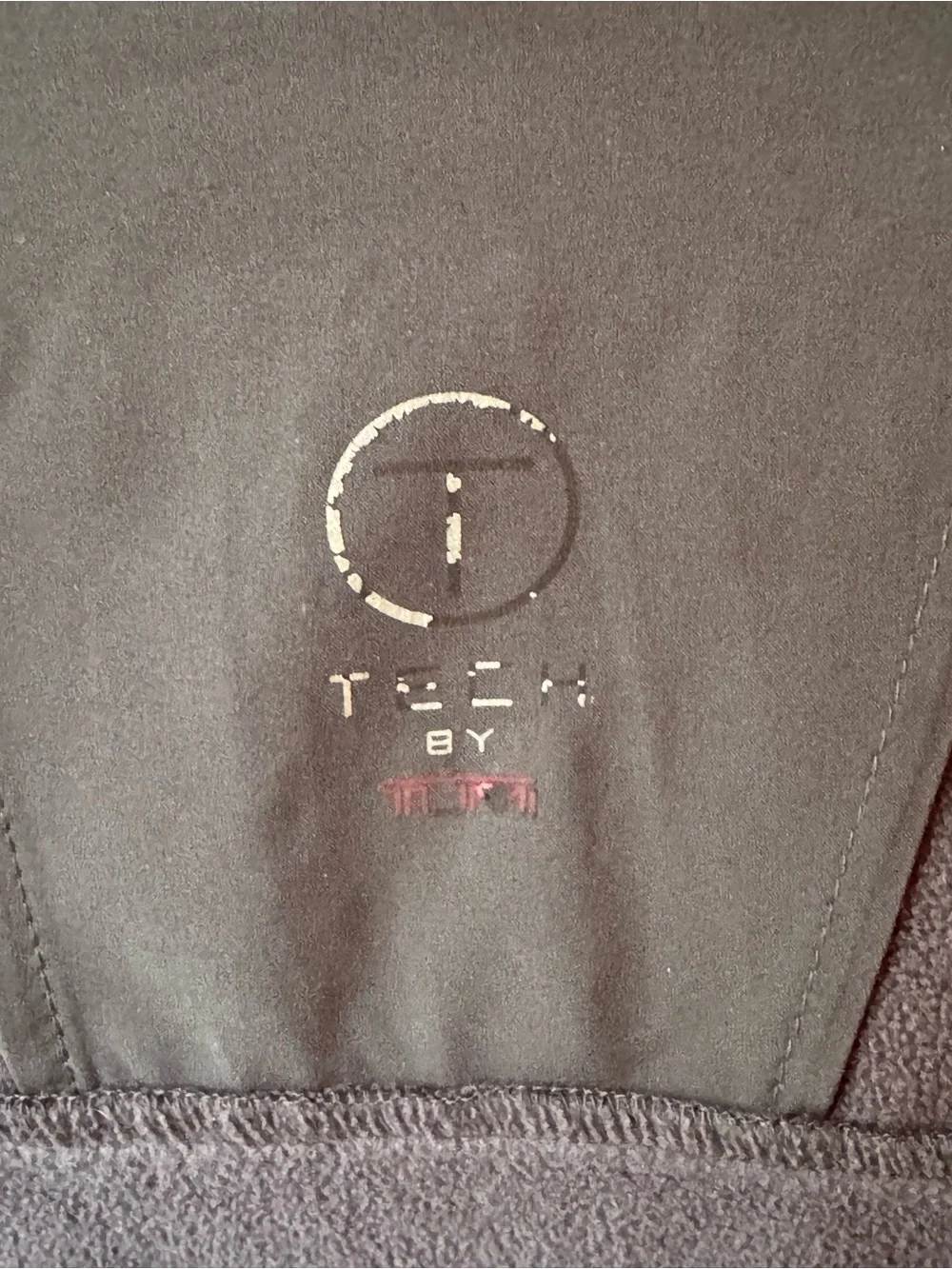 Tumi tech by